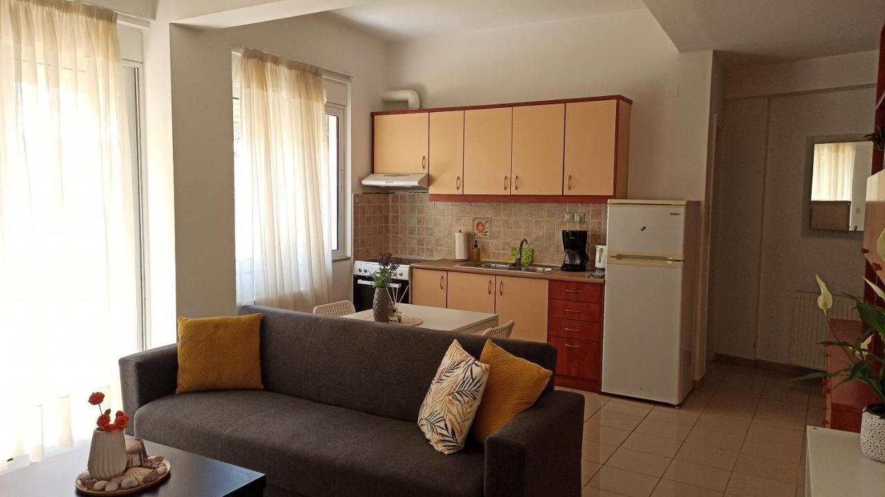 Cozy Flat Close To The Airport/Port And Center Nea Alikarnassos Exterior foto