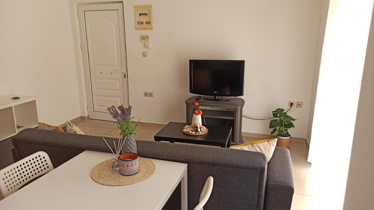 Cozy Flat Close To The Airport/Port And Center Nea Alikarnassos Exterior foto